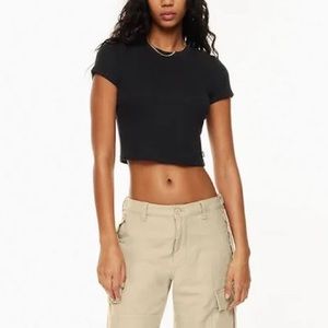 Aritzia TNA ribbed black crop